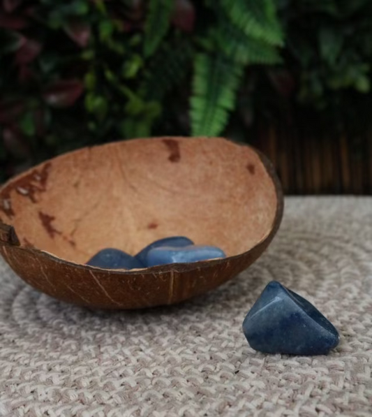 Blue Quartz Tumblestone