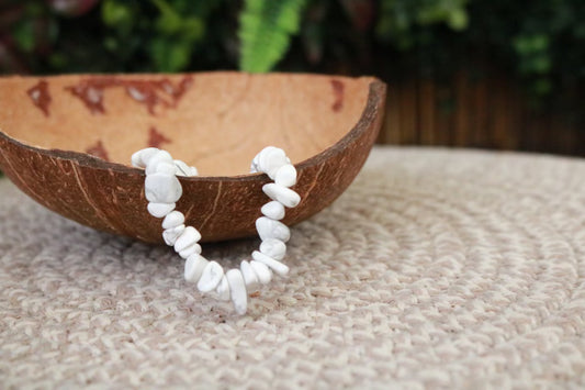 White Howlite Chipstone Bracelet