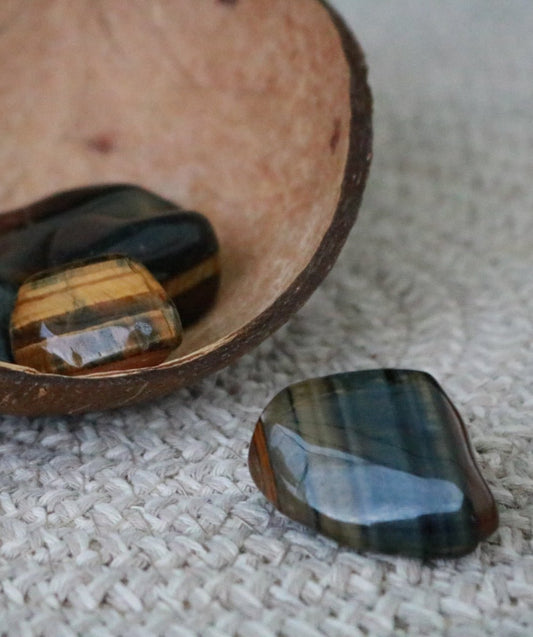 Golden Tigers Eye Tumblestone